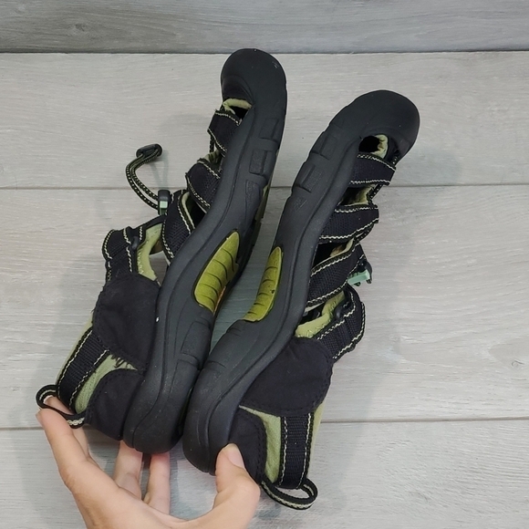 Keen Mens Newport Outdoor Hiking Comfort Sandals shoes sz 6 main image 13